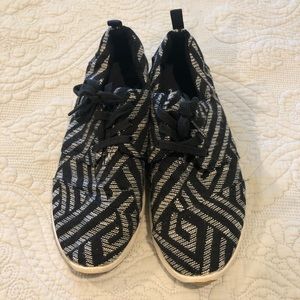 Toms Sneakers